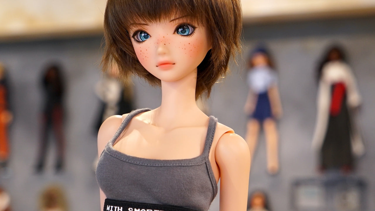 London Candidate (Cinnamon) (Vinyl body) – Smart Doll Store