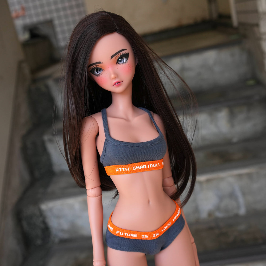 Smart Doll - Looking For Trouble (Tea)