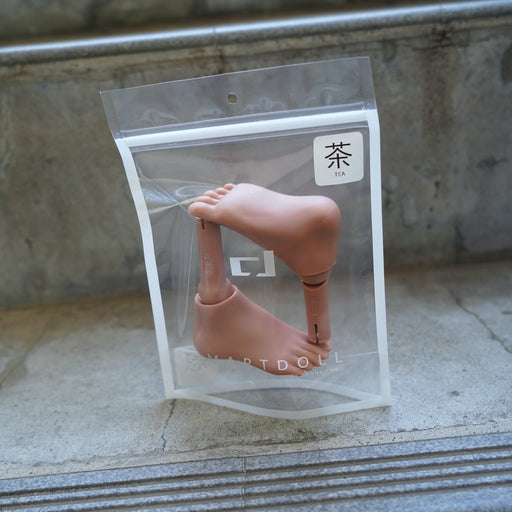 Bigger…feet for guys (Tea)