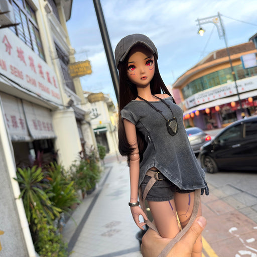 Curved Hem T-shirt
