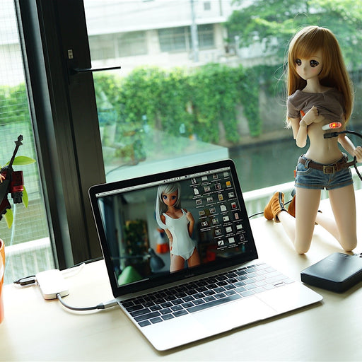 USB Hub Torso for Girls (Milk Color)