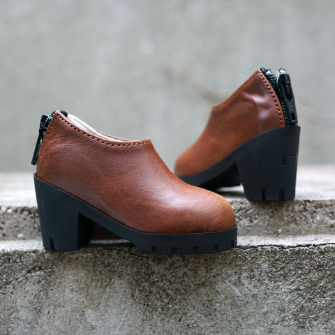 Pointed Ankle Boots (Brown)