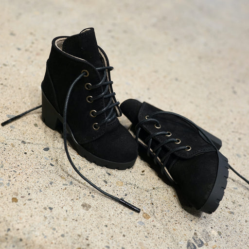 Lace Boots (Black)