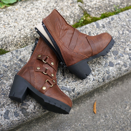 3 Ring Boots (Brown)