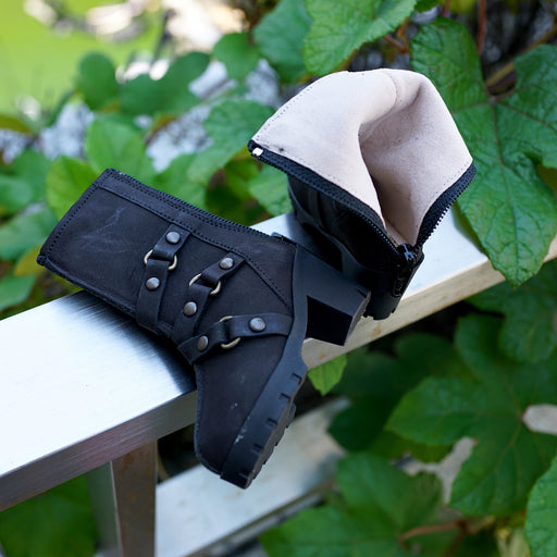 3 Ring Boots (Molten Black)