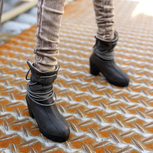 Takashin Tripwire Boots (Graphite)