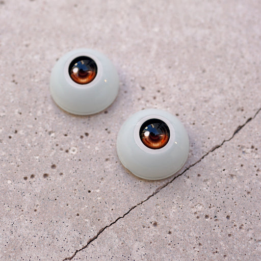 Semi-real Eyes (Brown)