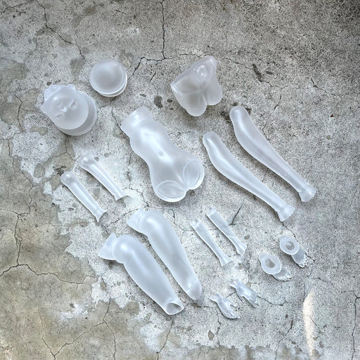 Chaos - Uncut Girls Body & G07 head (Clear)