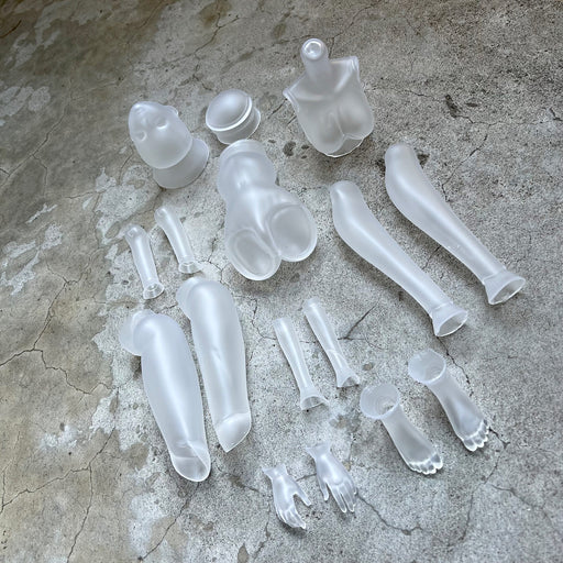 Chaos - Uncut Girls Body & G07 head (Clear)